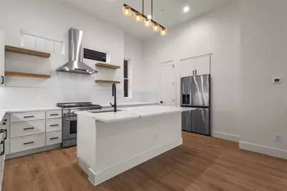 2203 Hondo Avenue #202, Dallas, TX 75219 - Photo 5