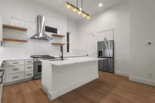 2203 Hondo Ave, Dallas, TX 75219 - Photo 5