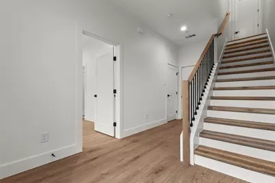 2203 Hondo Avenue #202, Dallas, TX 75219 - Photo 11