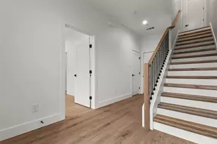 2203 Hondo Ave, Dallas, TX 75219 - Photo 11