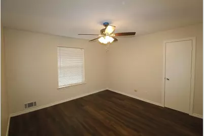 10146 Coveridge Drive, Dallas, TX 75238 - Photo 13