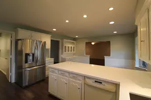 10146 Coveridge Dr, Dallas, TX 75238 - Photo 7