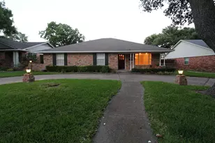 10146 Coveridge Dr, Dallas, TX 75238 - Photo 1