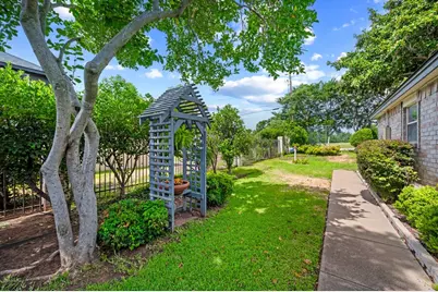 1812 Realistic Court, Bedford, TX 76021 - Photo 7