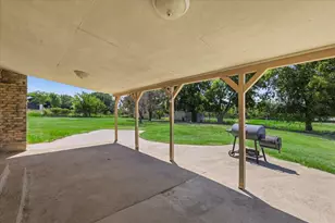 892 Highland Cir, Springtown, TX 76082 - Photo 29