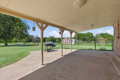 892 Highland Circle, Springtown, TX 76082 - Photo 27