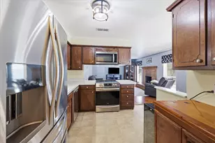 892 Highland Cir, Springtown, TX 76082 - Photo 17