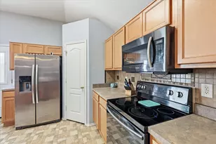 117 Hampton Ct, Rhome, TX 76078 - Photo 17