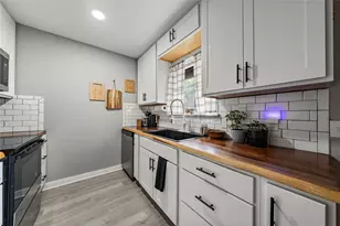 208-212 Queen Dr, Hewitt, TX 76643 - Photo 9