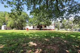 403 Prairie Ln, Azle, TX 76020 - Photo 9