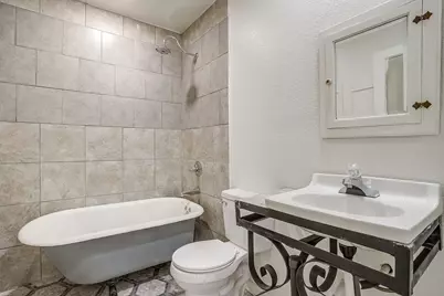 619 W Live Oak Street, Jacksboro, TX 76458 - Photo 23