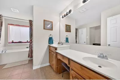 804 Bur Oak Drive, Burleson, TX 76028 - Photo 5