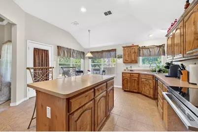 804 Bur Oak Drive, Burleson, TX 76028 - Photo 17