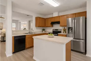 14812 Ledgeview Ct, Balch Springs, TX 75180 - Photo 13