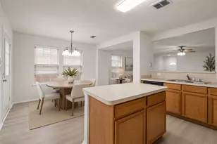 14812 Ledgeview Ct, Balch Springs, TX 75180 - Photo 13