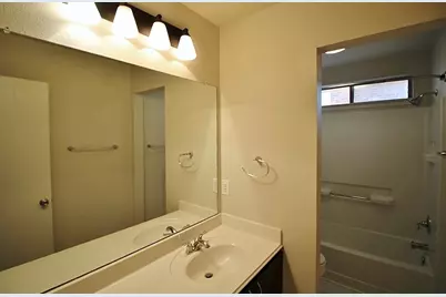 2816 Park Springs Drive, Grand Prairie, TX 75052 - Photo 19