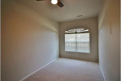 2816 Park Springs Drive, Grand Prairie, TX 75052 - Photo 21