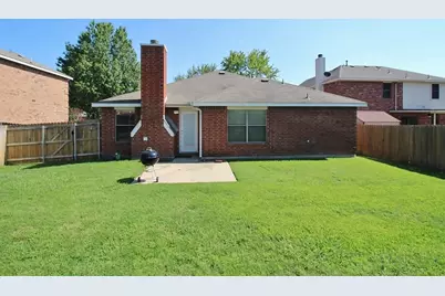 2816 Park Springs Drive, Grand Prairie, TX 75052 - Photo 27