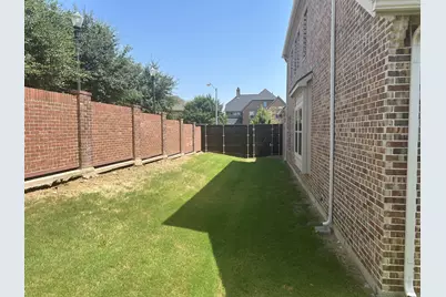 2000 Bent Creek Way, Mansfield, TX 76063 - Photo 23