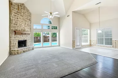 5231 Woodfield Drive, Grand Prairie, TX 75052 - Photo 11