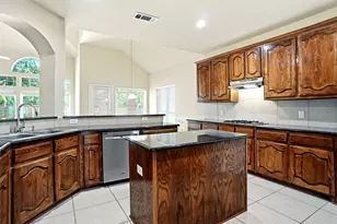 5231 Woodfield Dr, Grand Prairie, TX 75052 - Photo 15