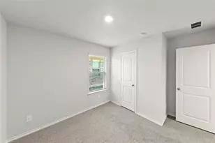 317 Bent Oak Dr, Fort Worth, TX 76131 - Photo 9