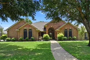 106 Honeysuckle Dr, Justin, TX 76247 - Photo 3