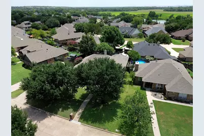 106 Honeysuckle Drive, Justin, TX 76247 - Photo 23