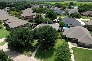 106 Honeysuckle Dr, Justin, TX 76247 - Photo 23