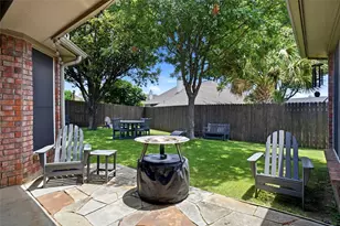 106 Honeysuckle Dr, Justin, TX 76247 - Photo 3