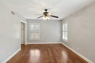 879 Peavy Rd, Dallas, TX 75218 - Photo 7