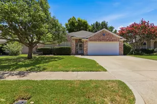 2771 Oakdale Dr, Burleson, TX 76028 - Photo 1