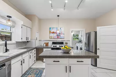 802 Turner Avenue, Dallas, TX 75208 - Photo 11