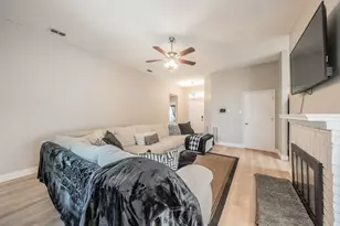 9948 Pack Saddle Trail, Fort Worth, TX 76108 - Photo 5