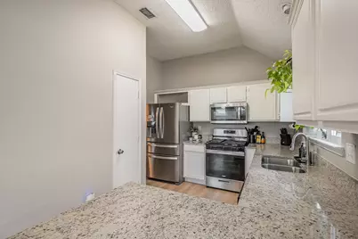 9948 Pack Saddle Trail, Fort Worth, TX 76108 - Photo 9