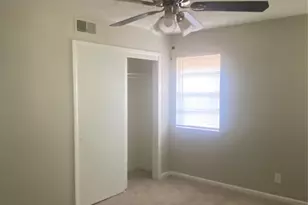 4321 Kolloch Dr, Dallas, TX 75216 - Photo 15