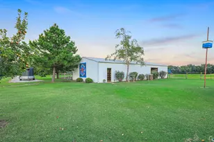 1880 Co Rd 2610, Bonham, TX 75418 - Photo 35