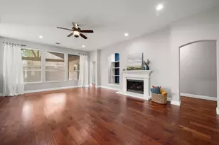 1815 Lakes Edge Blvd, Mansfield, TX 76063 - Photo 11
