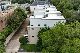3925 Gilbert Ave, Dallas, TX 75219 - Photo 39