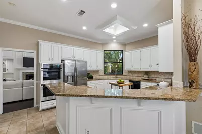 4315 Shadow Glen Drive, Dallas, TX 75287 - Photo 3