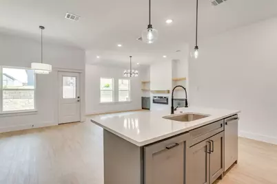 5225 Humbert Avenue, Fort Worth, TX 76107 - Photo 11