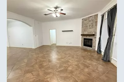 5852 Windy Meadow Lane, Grand Prairie, TX 75052 - Photo 11