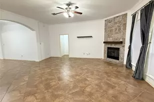 5852 Windy Meadow Ln, Grand Prairie, TX 75052 - Photo 11