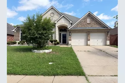 5852 Windy Meadow Lane, Grand Prairie, TX 75052 - Photo 1