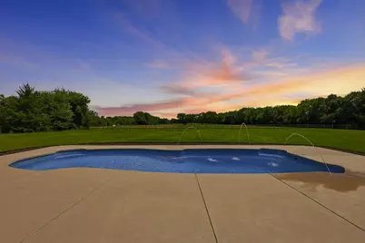 241 Rockett Lane, Pecan Hill, TX 75154 - Photo 31