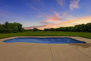 241 Rockett Ln, Pecan Hill, TX 75154 - Photo 31