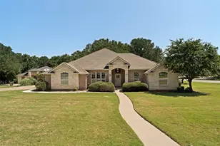 8501 Ormond Ct, Granbury, TX 76049 - Photo 1