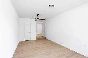 5421 Palmer Dr, Haltom City, TX 76117 - Photo 23