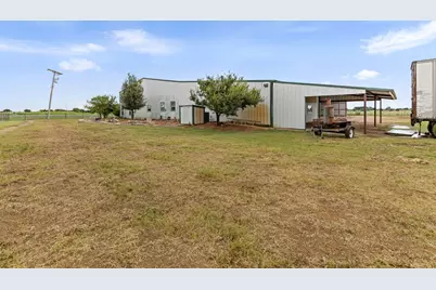 8667 Us-377, Collinsville, TX 76233 - Photo 17