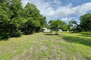 924 Gurley Ln, Waco, TX 76706 - Photo 25